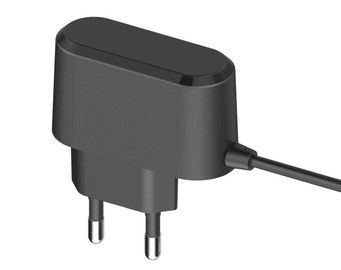 kupować Biały / czarny uniwersalny adapter podróżny 5V 1A 5V 2.1A do szybkiego ładowania online manufacture