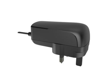 kupować Wtyczka brytyjska Czarny 5V zasilacz impulsowy 2.5A Uchwyt ścienny z 3 pinami online manufacture